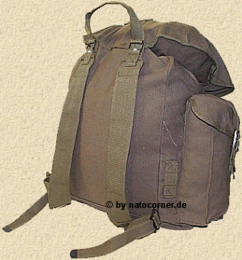 mit zwei Seitenf䣨ern...einem Fach im ܢerwurf....einem Fach hinten